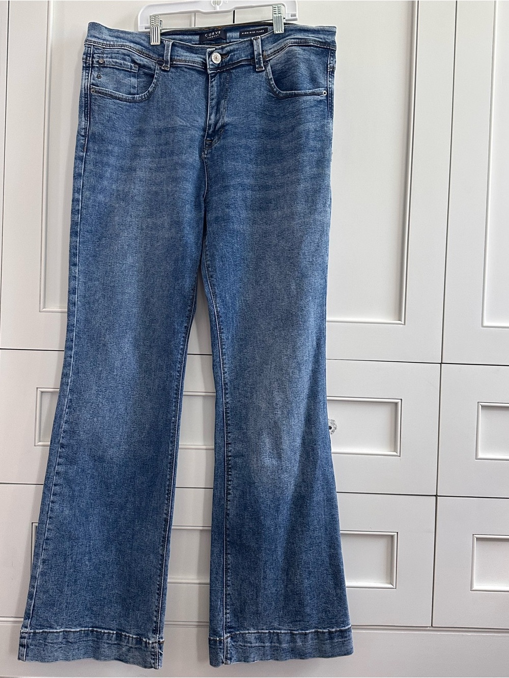 NWT Curve Appeal high rise flare jeans, 14/32